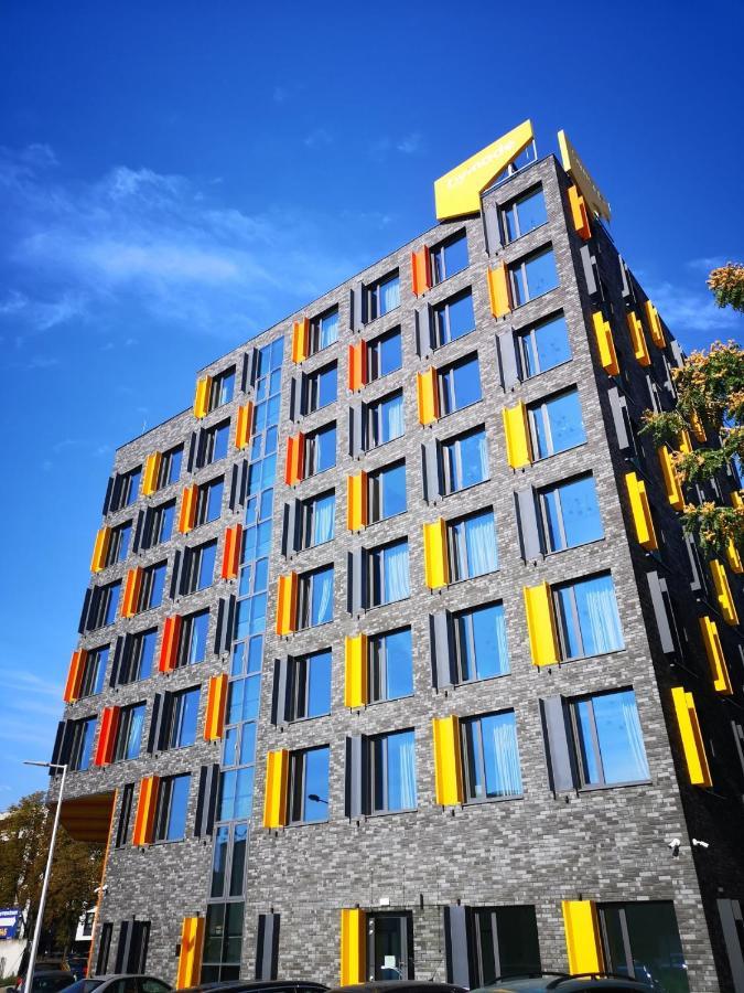 Magnolia Loft Apartments Breslavia Esterno foto